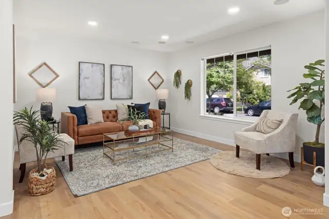 Bright spacious Living Room