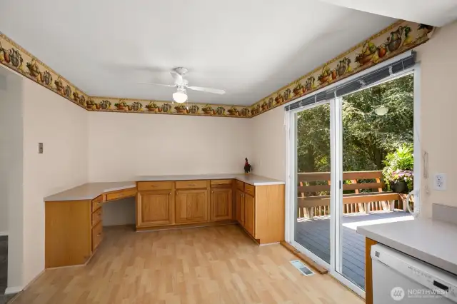 Built-in work/buffet station and cozy eating area