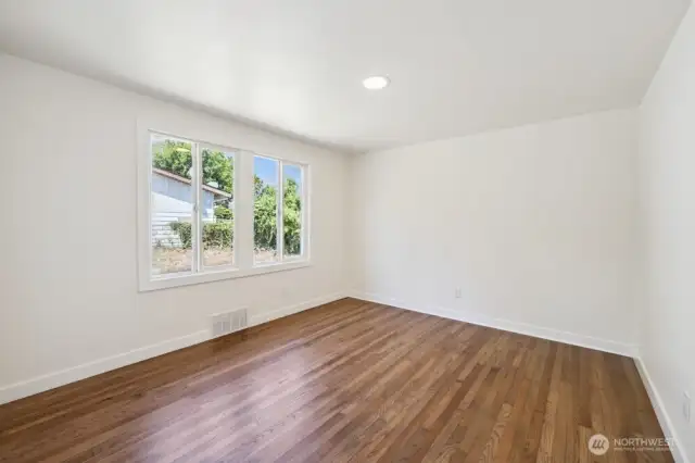2nd Bedroom in the 1st floor