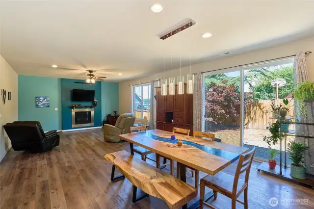 Room for formal dining