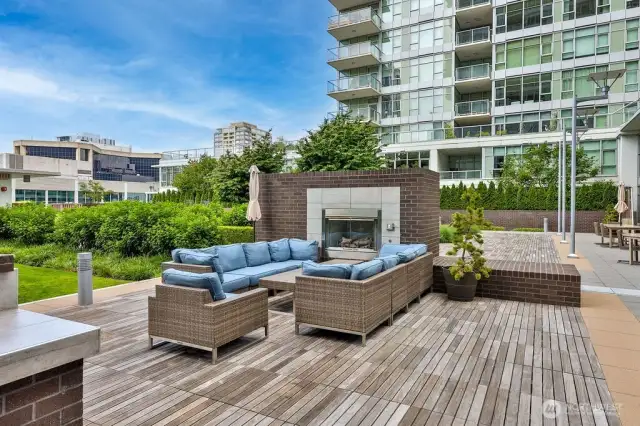 7th Floor Park Terrace/BBQ