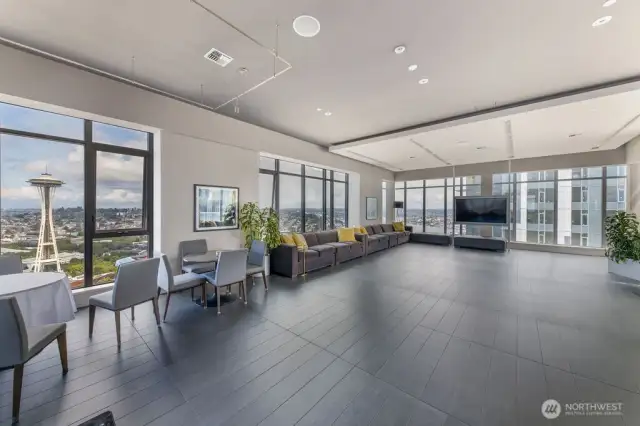 41st floor Billiards/Bar/Lounge