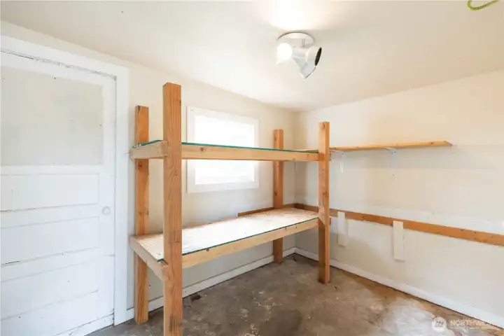 Utility/storage room