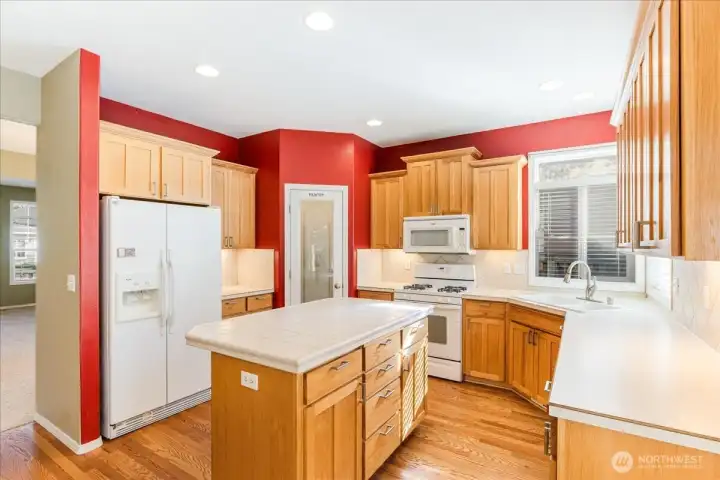 Kitchen - all appliances included
