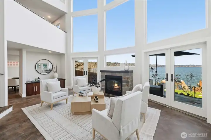 25 Foot Ceilings in Great Room