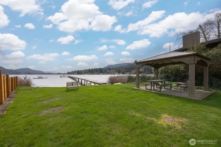 Public area for fishing, kayaking, Paddle boating