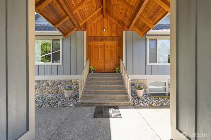 The welcoming front entry is so inviting.