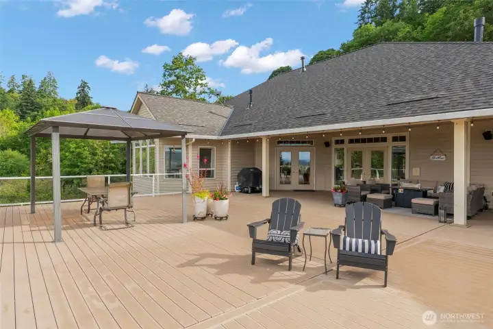 Deck over 1500 square feet. Deck over 1500 square feet.