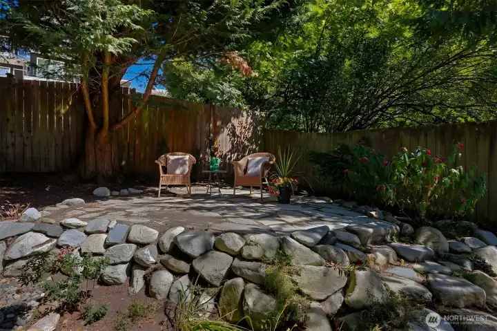 Raised flagstone patio. Raised flagstone patio.