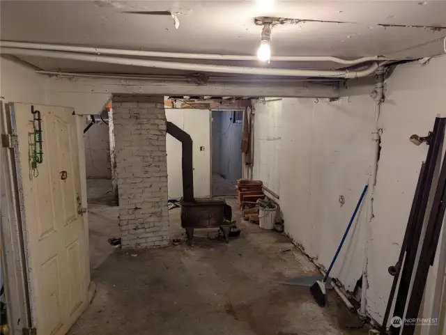 unfinished basement, can be made into 3-4 BD