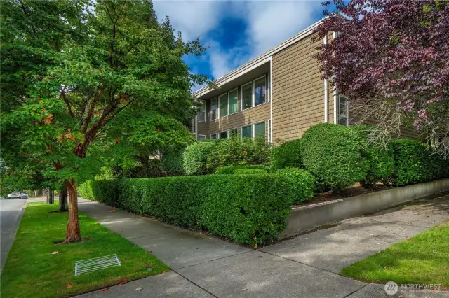 Welcome to Thirty Nine 01! Located in the vibrant Fremont community!