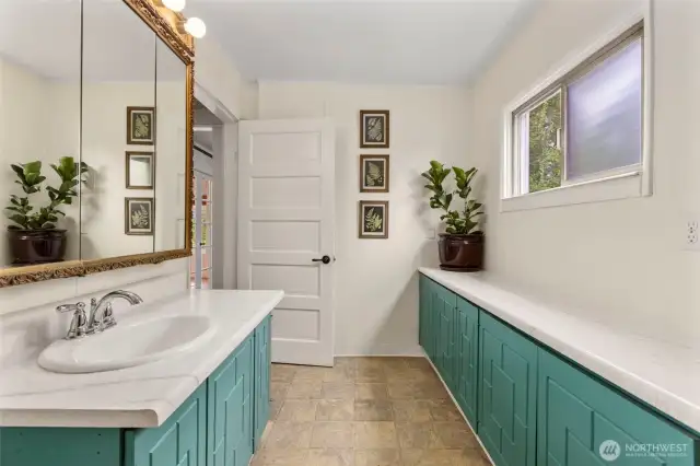 Large full bathroom on main level