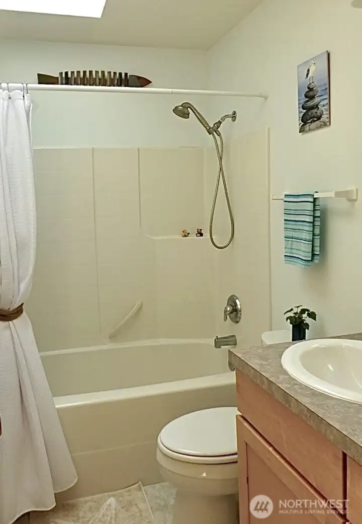 Full size sparkly clean bathroom!