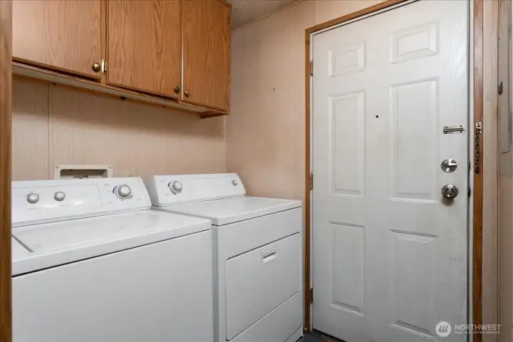 Washer & dryer are included with the sale.