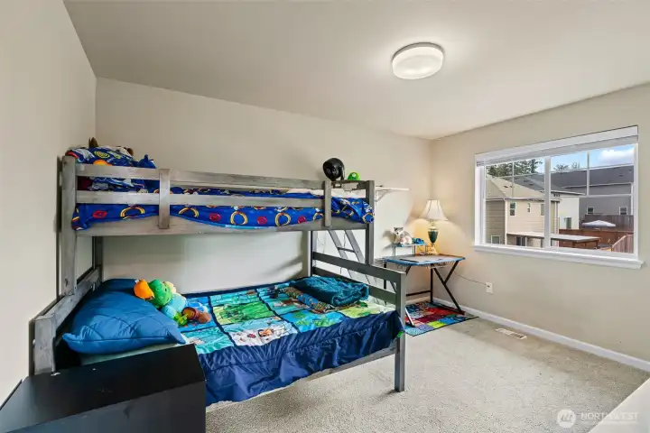 Guest bedroom 2