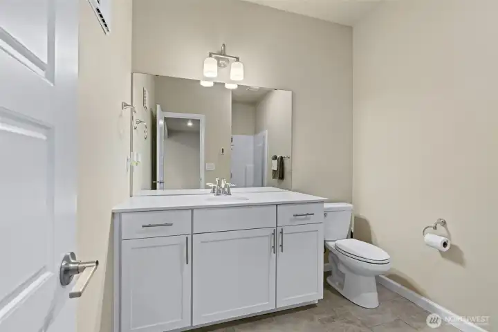 Lower 3/4 bathroom