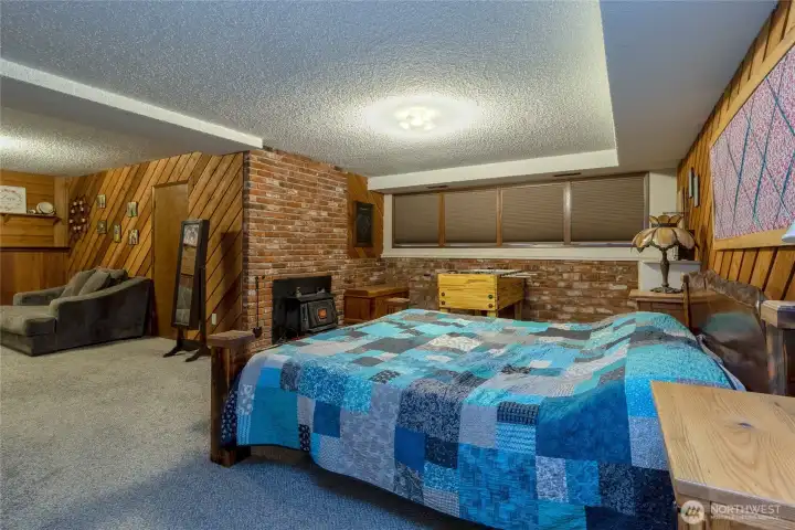 Lower Level Bonus Room