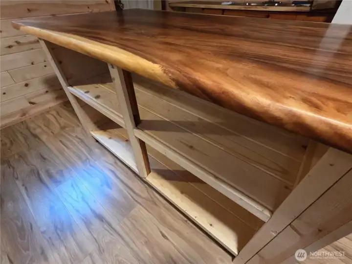 Huge Kitchen Island. Tons of Storage areas.
