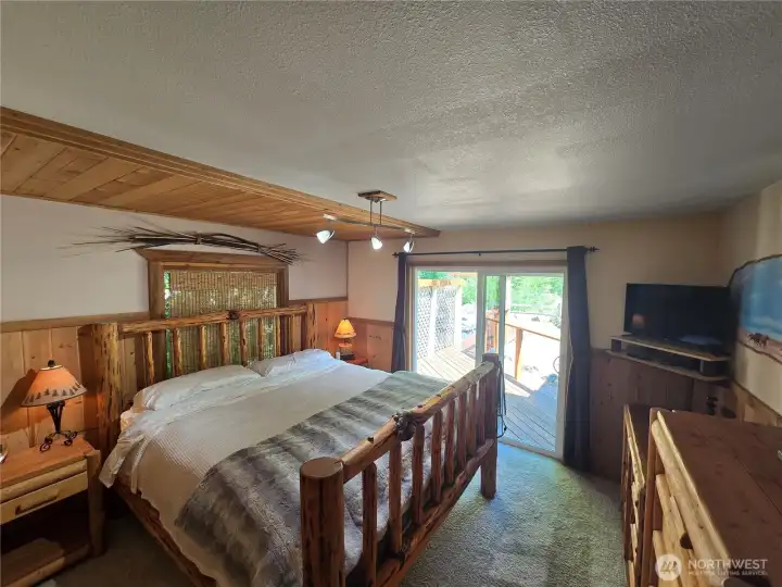 The primary bedroom easily accommodates this huge king sized bed. The primary bedroom easily accommodates this huge king sized bed.