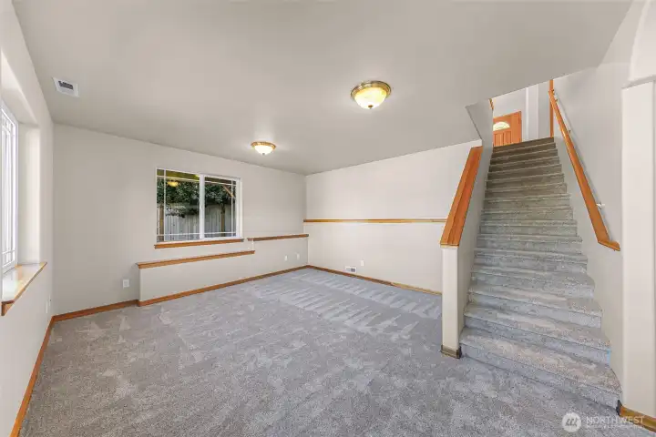 Large bonus room in daylight basement Large bonus room in daylight basement
