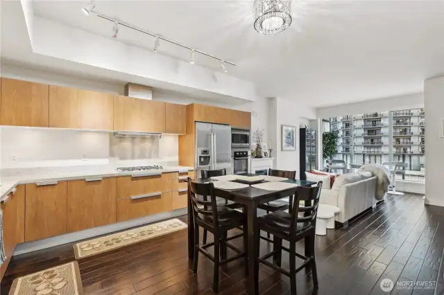 kitchen/Dining