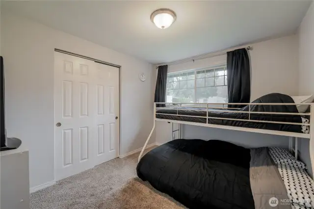 2nd Bedroom