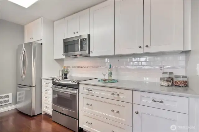 Impressive kitchen counters and backsplash. A must see kitchen.