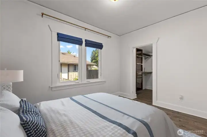 Photo is virtually staged!