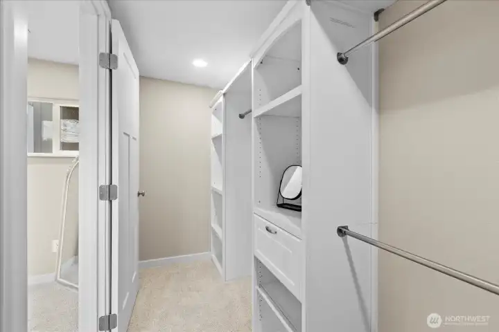 Walk in Closet!