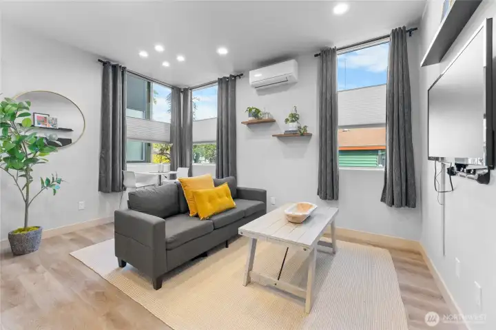 Main floor open concept living with alot of natural light!