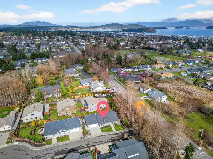 Location of home on 40th court. Just a short distance to schools, pool, parks and downtown.