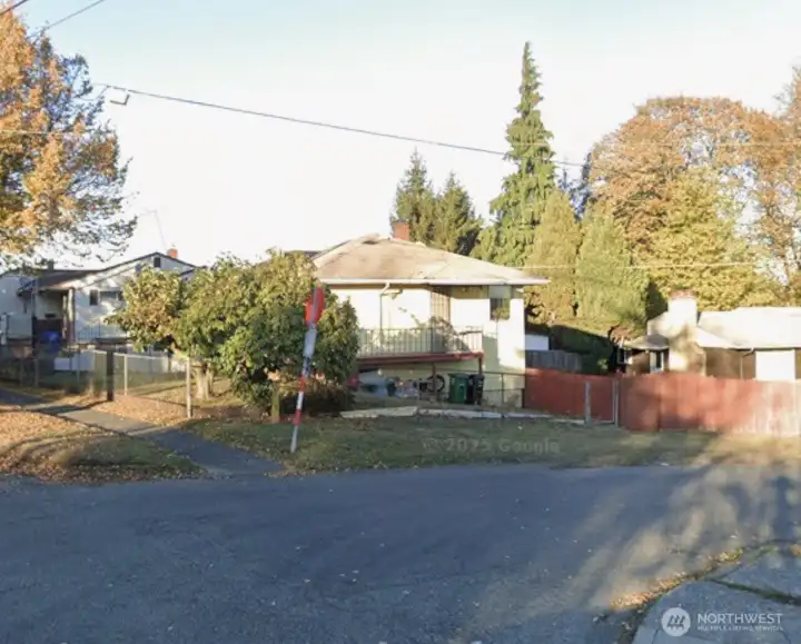 Prime NR3 corner lot