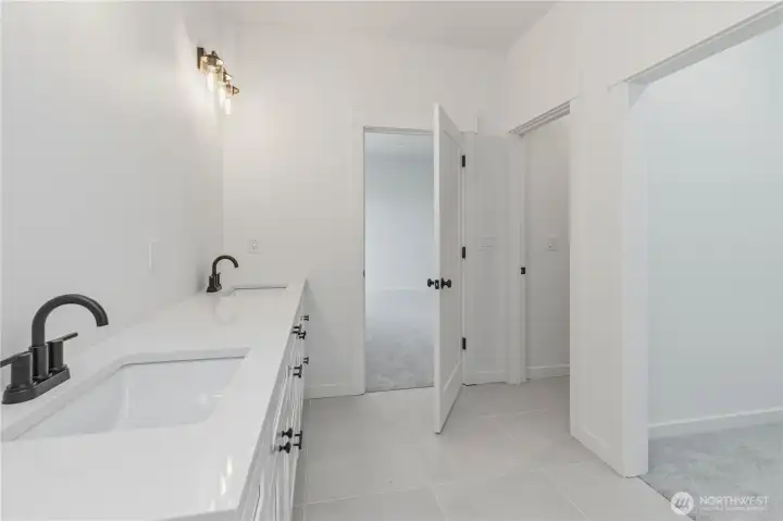 Dual sink Dual sink