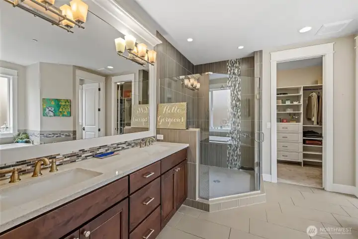 Primary shower