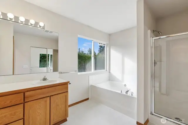 Primary bedroom bath