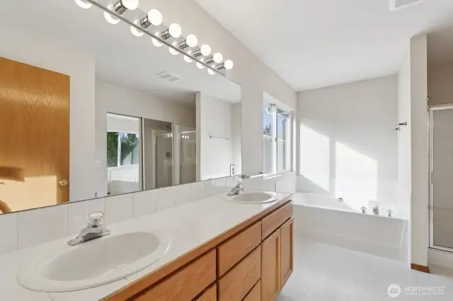 Primary bedroom bath