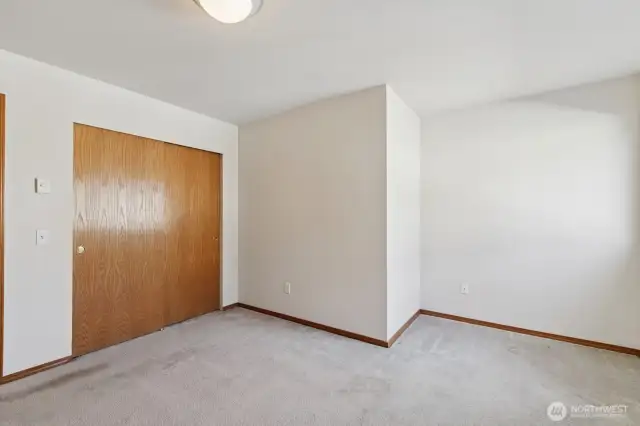 Secondary bedroom