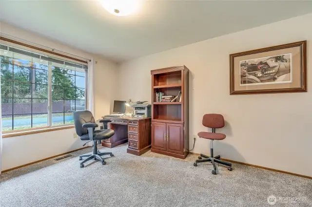 3rd bedroom currently used for den