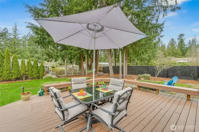 deck with room for surround seating & dining, and more furniture