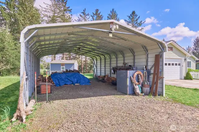Carport to handle a boat or two
