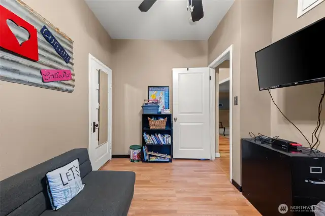 1st bedroom