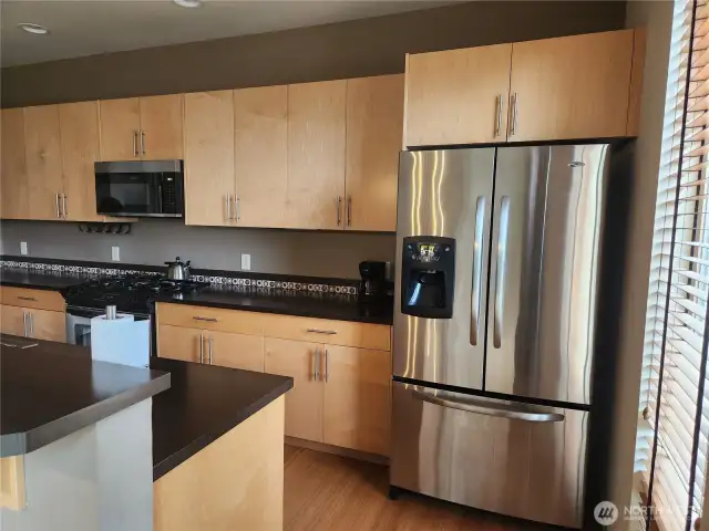 There's enough room for a couple of chefs with all the counter top space.