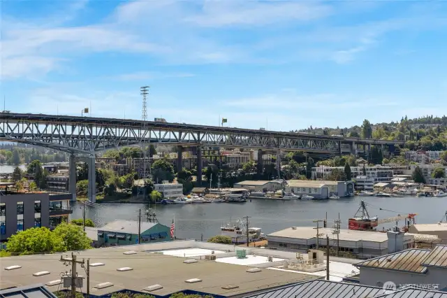 Looking over at the Eastlake and Montlake area.  You are minutes by foot bike and car to great urban neighborhoods of Seattle.  Fremont, the U-District, Ballard, Green Lake, Queen Anne, downtown Seattle are all close by.