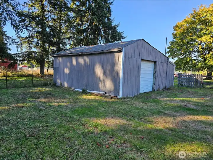 Barn/Garage