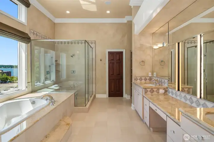 Primary bath