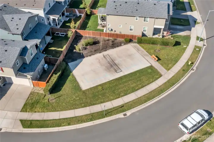 Neighborhood park is just around the corner