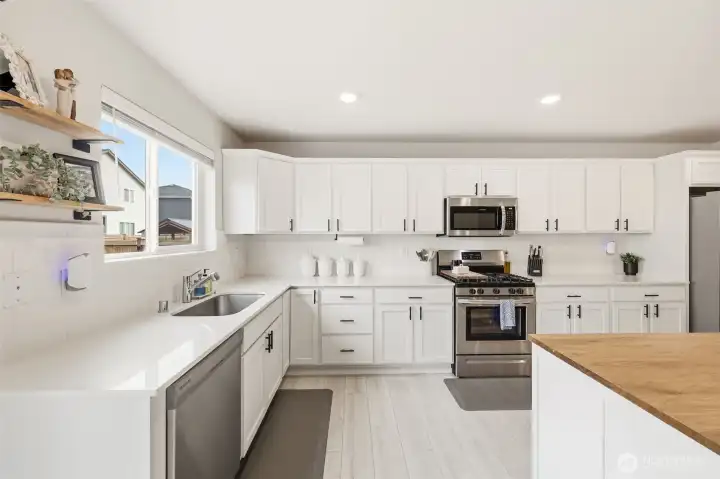 Kitchen island stays with the home!