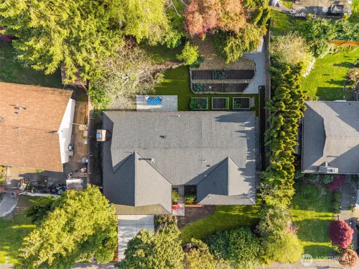 Aerial view of home. Located on a quiet cul-de-sac in premier neighborhood Rolling Hills. Newer roof installed in 2020.