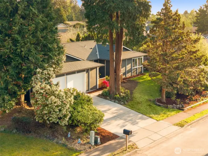 Aerial view of home. Located on a quiet cul-de-sac in premier neighborhood Rolling Hills. Newer roof installed in 2020.