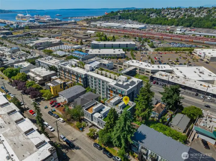 Blocks from Whole Foods, Interbay Golf Center, and 10 minutes from SLU.